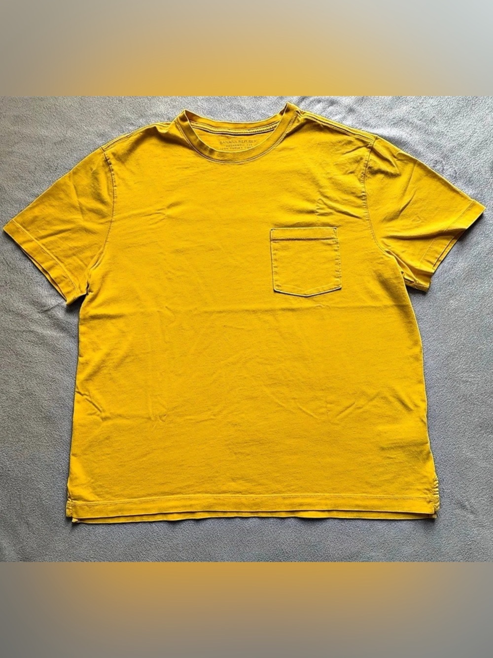 Banana Republic Authentic Supima Tee Cotton Pocket T-Shirt Yellow Large